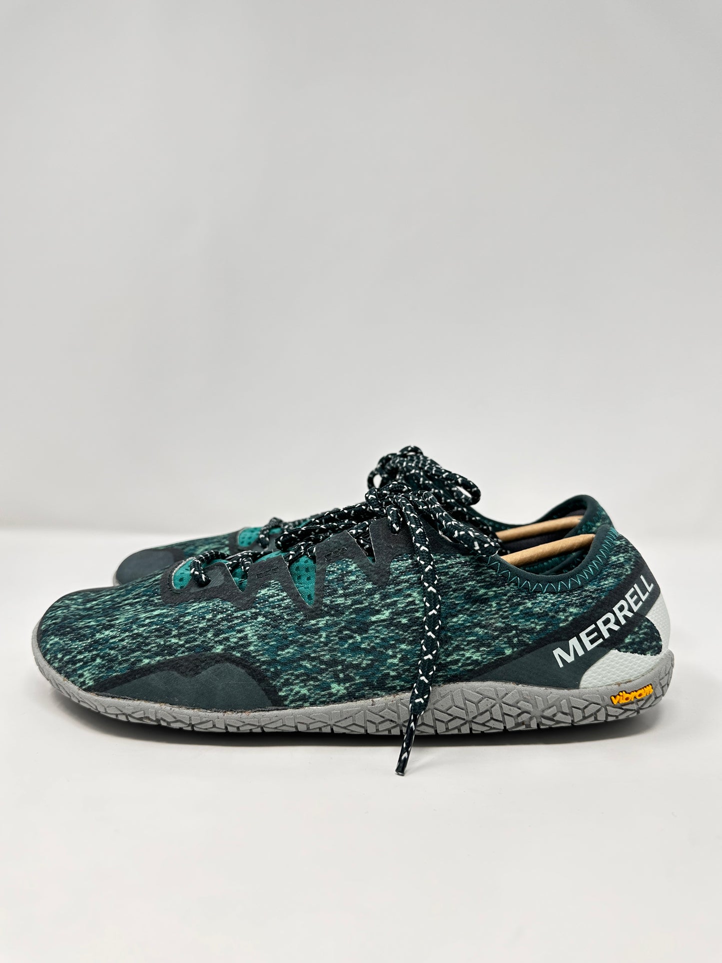 Merell Women's Vapor Glove 5 Sneaker, Spearmint, 10 US- Trail Running/Hike